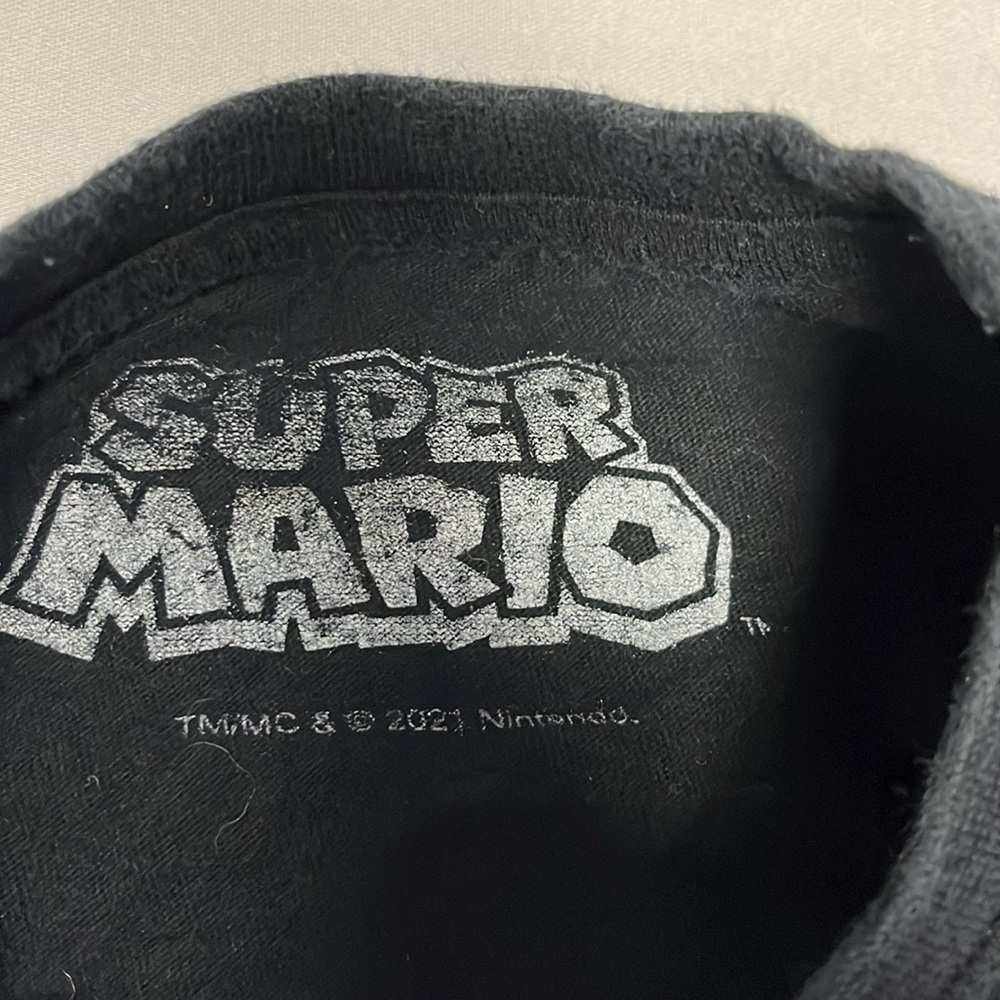 Nintendo Black Super Mario Logo Tee, size 6 - Picture 3 of 4